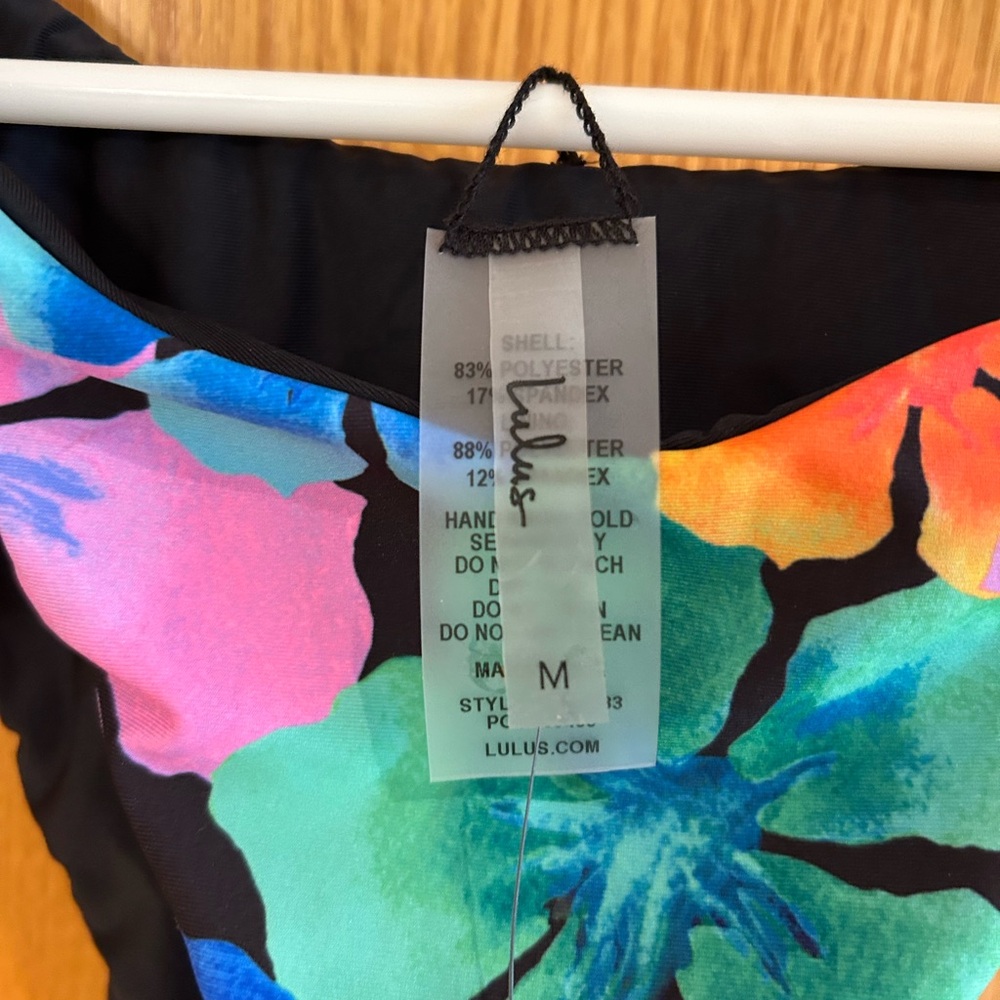 NWT Lulus Bikini Bottoms M - Picture 3 of 4